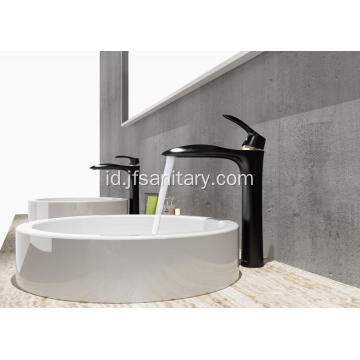 Industrial Black Taller Basin Sink Tap untuk Kamar Mandi